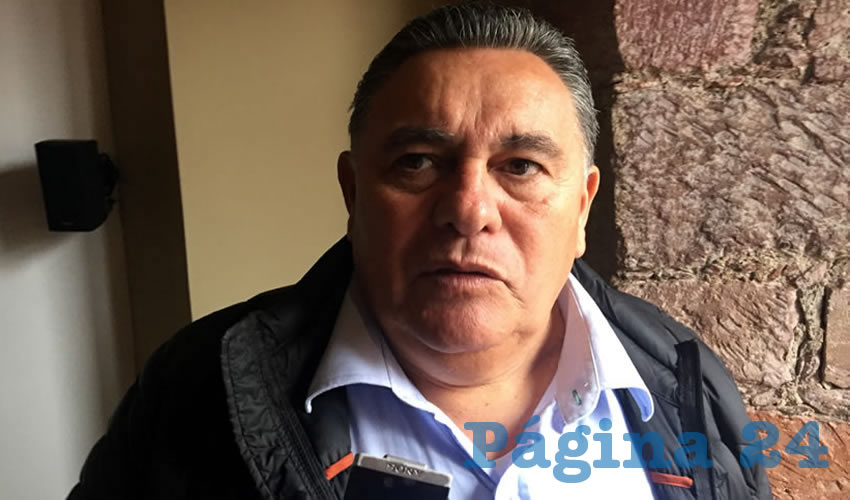 Arturo Ortiz Méndez, presidente estatal del PRD: “Hoy Alejandro Tello está haciendo su esfuerzo pero lamentablemente no tiene un equipo que le ayude muy bien. En su equipo no hay la experiencia ni capacidad, y por tanto no hay resultados que él mismo quisiera y ha prometido (Foto Cristo González)
