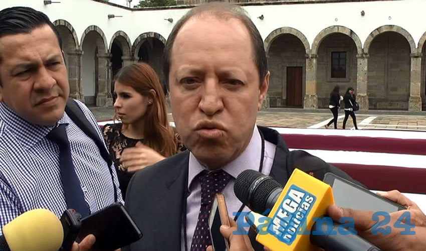 Marco Antonio Baños, consejero del INE, consideró que el PRI está en todo su derecho de pedir que se extinga el IEPC, también debería presentar más argumentos sólidos para tomar una decisión contundente al respecto/Fotos: Francisco Andalón López