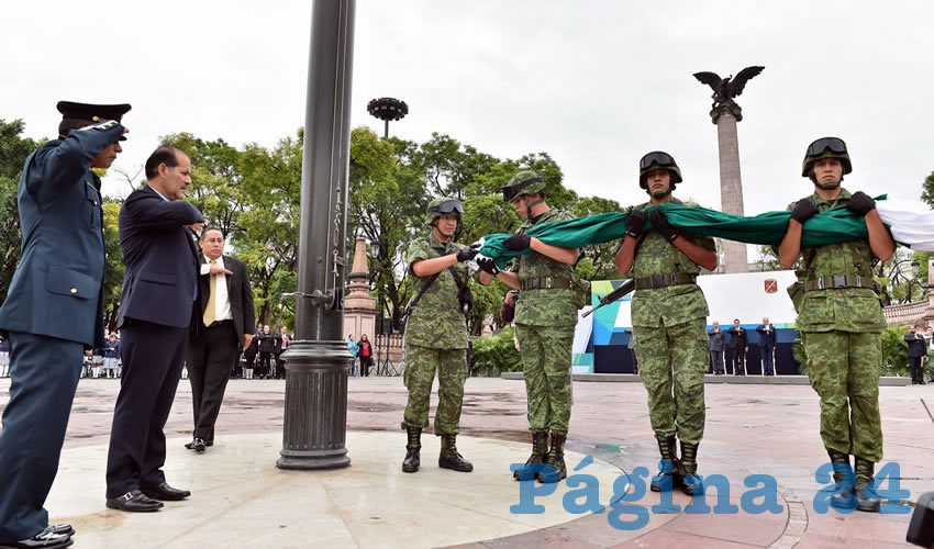 Mart&iacute;n Orozco Sandoval, manifest&oacute; que la unidad, el esfuerzo diario en el trabajo y el respeto a las instituciones, son las v&iacute;as para transformar a M&eacute;xico