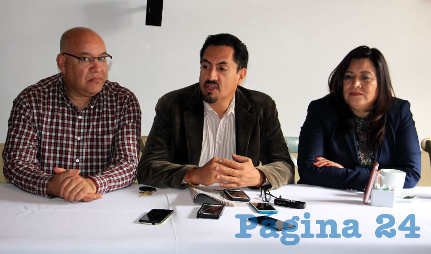 Camerino Eleazar Márquez Madrid, secretario de Organización del Comité Ejecutivo Nacional del Partido de la Revolución Democrática (PRD): Para el año 2018 es urgente que llegue un gobierno de coalición a México, todo para poder derrocar al Partido Revolucionario Institucional (PRI) (Foto: Rocío Castro Alvarado)