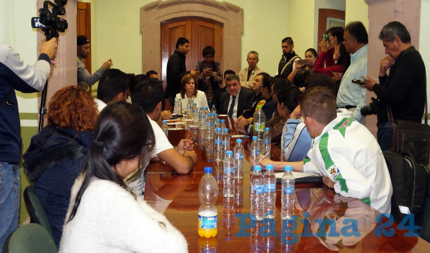 Estudiantes exigen seguridad (Foto Merari Martínez Castro)