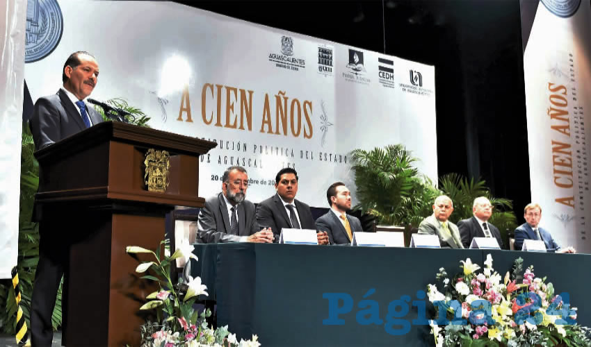 El gobernador Mart&iacute;n Orozco Sandoval presidi&oacute; la ceremonia por el centenario de la Constituci&oacute;n Pol&iacute;tica del Estado
