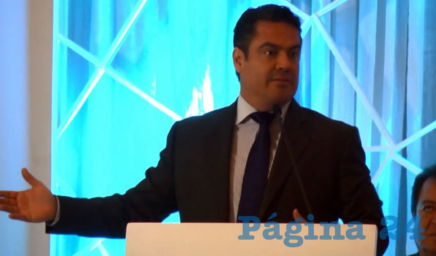 El gobernador Aristóteles Sandoval consideró que es momento de que los partidos y sus dirigentes “se sienten, se sensibilicen y salgan unidos con una propuesta, sensibles al dolor y a la tragedia con una sola propuesta y así también reorientar el presupuesto”/Foto: Francisco Andalón López 