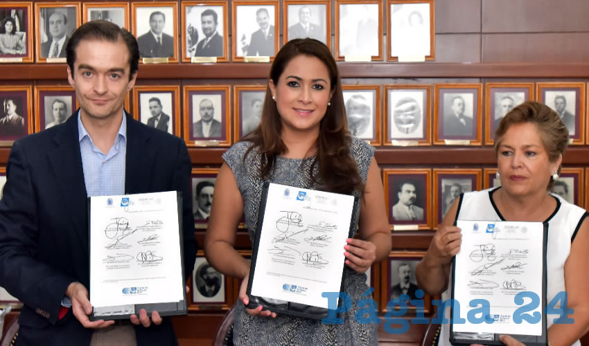 Tere Jiménez firmó la Carta de la Tierra con el objetivo de promover entre la población la adopción de medidas para tener estilos de vida sustentables