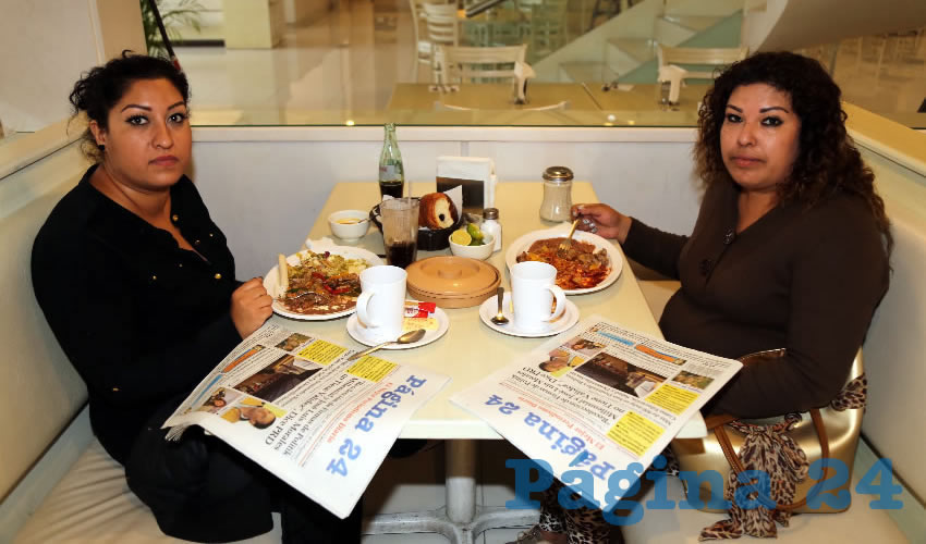 En el restaurante Del Centro compartieron el primer alimento de la mañana Érika Ávila García y Adriana Ávila García