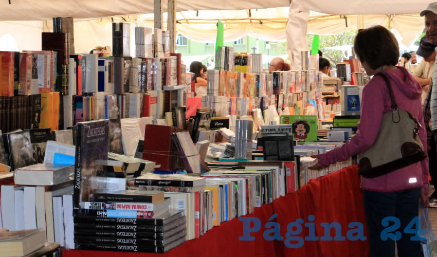 En la presente edición, participan una gran variedad de librerías procedentes de diversos estados de la república mexicana, que ofrecen libros accesibles a los zacatecanos, desde los 20 a los 50 pesos (Foto Rocío Castro Alvarado)