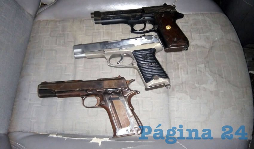 En el operativo, en Río Grande, la Policía Ministerial y el Ejército Mexicano también detuvieron a tres hombres y aseguraron nueve vehículos, 11 armas y una granada