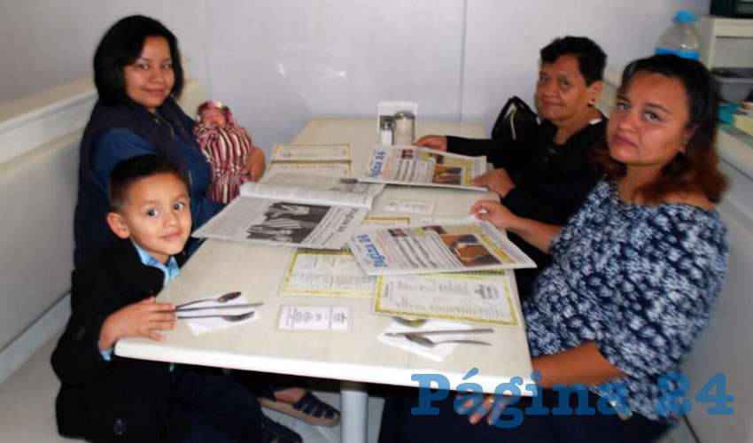 En el restaurante Del Centro desayunaron el niño José Juan Reyes Muñoz, Ana Julia Muñoz García, Ivana Guadalupe Muñoz García y Nadia Liliana Muñoz García