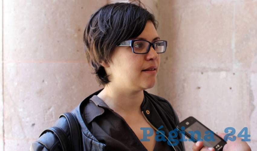 Mara Muñoz Galván: “En realidad no sabemos qué está haciendo el Estado para protegernos, al momento el Estado está ausente, esta omiso y eso es de preocuparse” (Foto Rocío Castro Alvarado)