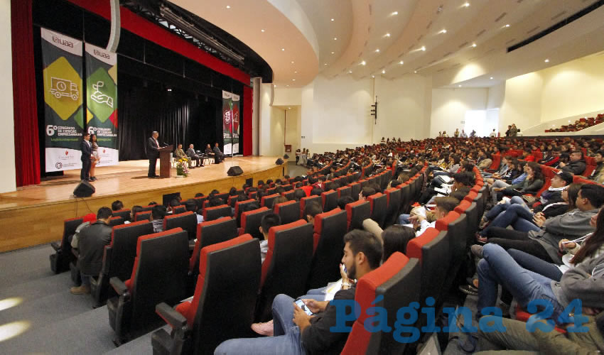 Alumnos del CCE tienen la responsabilidad de posicionar la econom&iacute;a mexicana como una de las m&aacute;s pujantes y con desarrollo en el mundo