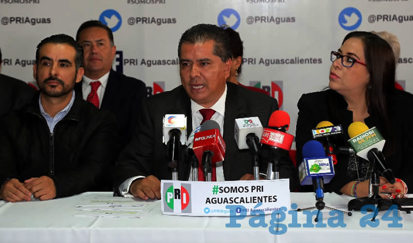 Rueda de prensa del PRI (Foto: Eddylberto Luévano Santillán)