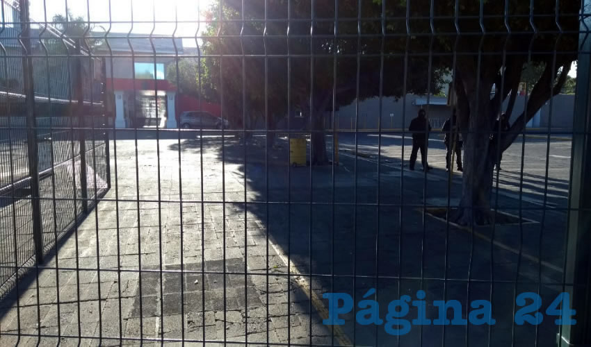 Se presume que el cierre se da porque este espacio forma parte del litigio entre integrantes del Club Guadalajara A.C. y Jorge Vergara, empresario ahora dueño del equipo; sin embargo, ninguna de las partes emitió comentario alguno sobre la situación en el lugar/Fotos: Francisco Andalón López 