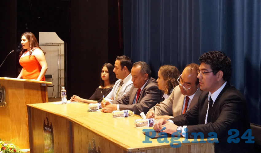 Según los organizadores, este tema a partir de la década de los 70 se volvió polémico porque los científicos analizaron que en el mundo buscan crecimiento económico con tasas específicas de inversión, pero al mismo tiempo generan daño en la biodiversidad de la naturaleza (Foto Merari Martínez Castro)