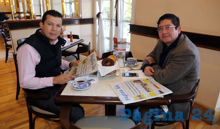 Los empresarios Orlando Martínez Cornejo y Horacio Dávila Villaseca compartieron el pan y la sal en Sanborns Francia