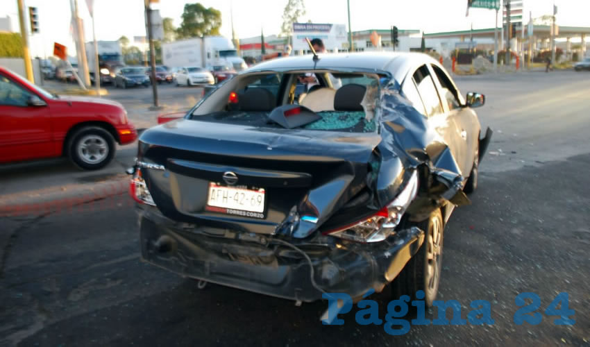 Las dos tripulantes del vehículo Nissan Sentra, afortunadamente resultaron ilesas
