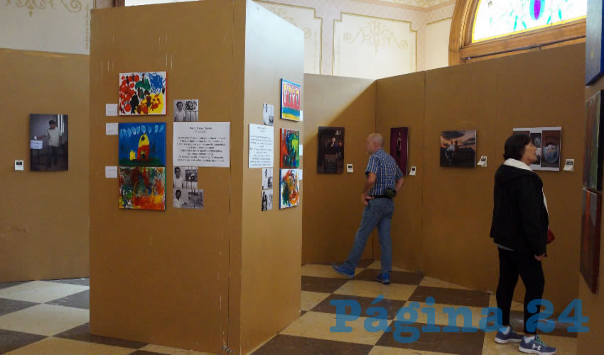 “El lenguaje del color” es una exposición colectiva, en donde participan 15 expositores, que van desde los 3 años de edad, hasta los 71 años (Foto Merari Martínez Castro)