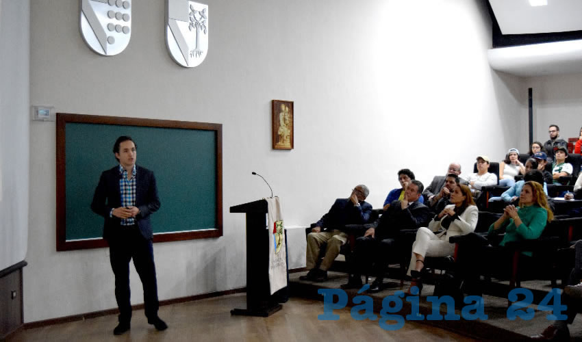 Mier-Hicks tambi&eacute;n es cofundador de la start-up aeroespacial Accion Systems