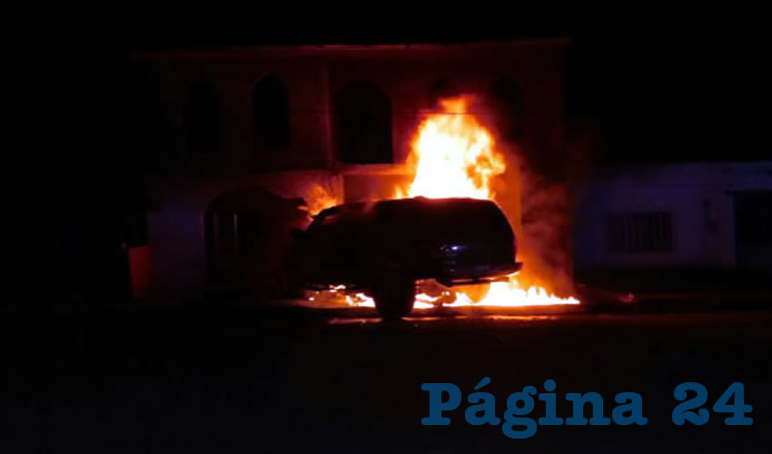 El accidente automovilístico se registró en la calle Francisco Villa, en la fachada de una vivienda marcada con el número 325, en la colonia Francisco Villa.