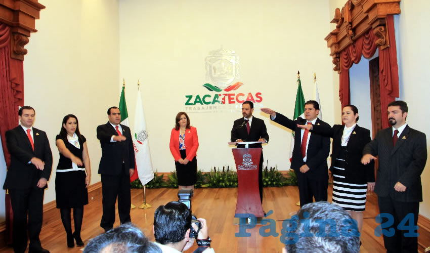 Alejandro Tello Cristerna, gobernador del estado, hizo algunos cambios en su gabinete y nombró a Víctor Manuel Rentería López, quien fue director de la Junta Intermunicipal de Agua Potable y Alcantarillado (Jiapaz), como nuevo titular de la Oficina del Gobernador (Foto Rocío Castro)