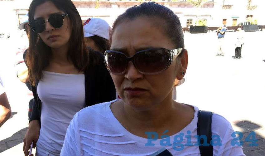 “La inseguridad ya nos rebasó, se tiene que hacer algo, como pueblo tenemos que estar unidos y poner la fe en Dios que todo lo puede“, dice la esposa de Antonio Troncoso