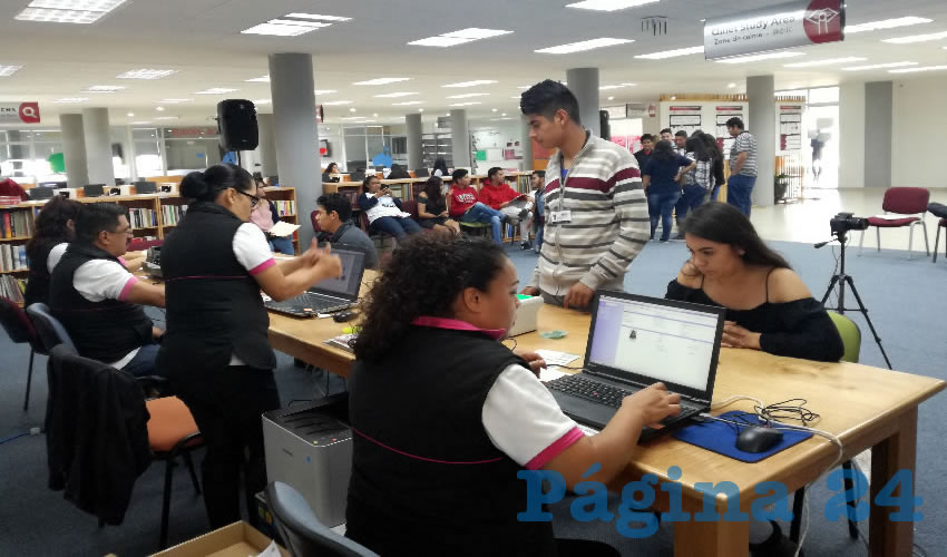 Los m&oacute;dulos itinerantes han recorrido planteles de Educaci&oacute;n Media Superior y Superior de la entidad, con el objetivo de facilitar tr&aacute;mites