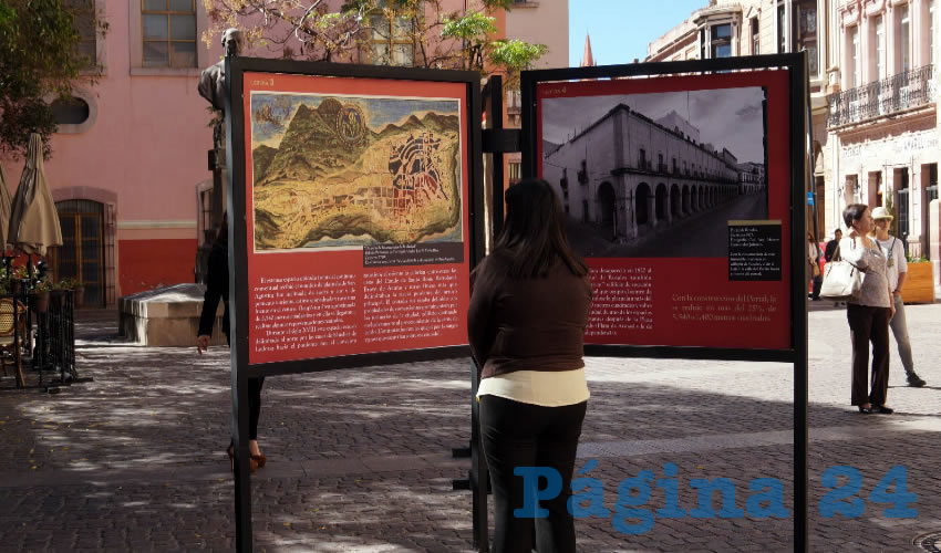 El memorial fotográfico titulado “Plazuela Miguel Auza y antiguo convento de San Agustín” está conformado de distintos archivos y colecciones fotográficas, tanto públicas como privadas (Foto Merari Martínez Castro)