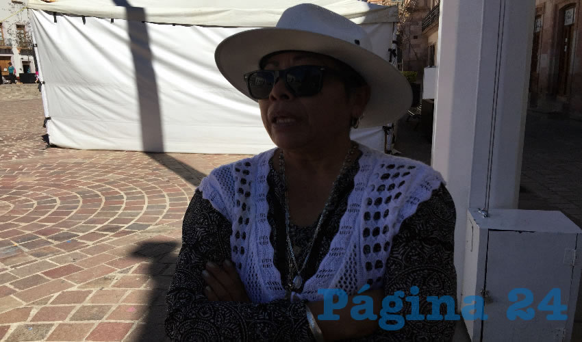 Eva Irma Hernández Barrios, madre de Froy Irám Ortiz Hernández, joven ingeniero egresado de la UAZ que murió víctima de una bala perdida durante un enfrentamiento es la zacatecana que encabeza esta pretendida organización. (Foto Cristo González)