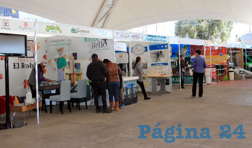 En esta expo participan 19 empresas, de las cuales 12 son empresas desarrolladoras que están ofreciendo viviendas para los trabajadores zacatecanos, quienes están ofreciendo mil 200 viviendas (Foto Rocío Castro)