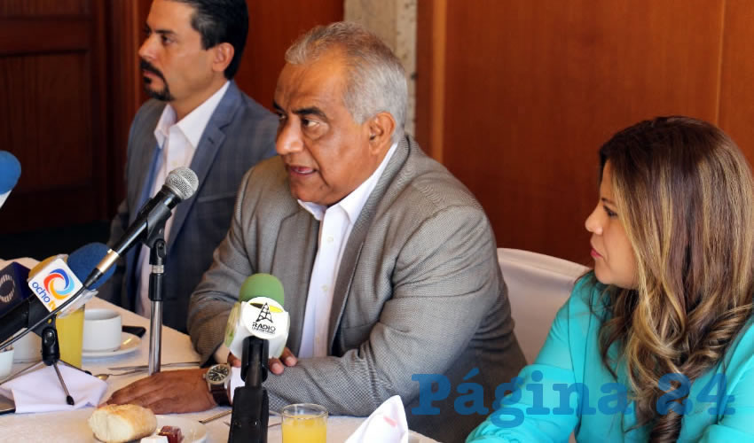 Para Raúl Vargas López, presidente estatal del PRD, “no es sólo ponernos de acuerdo en las candidaturas, quién propone a quién o tal municipio, en los distritos, quién encabeza el gobierno del estado: lo que el PRD pretende es que de ganar las elecciones se integre un gobierno de coalición”/Foto: Cortesía