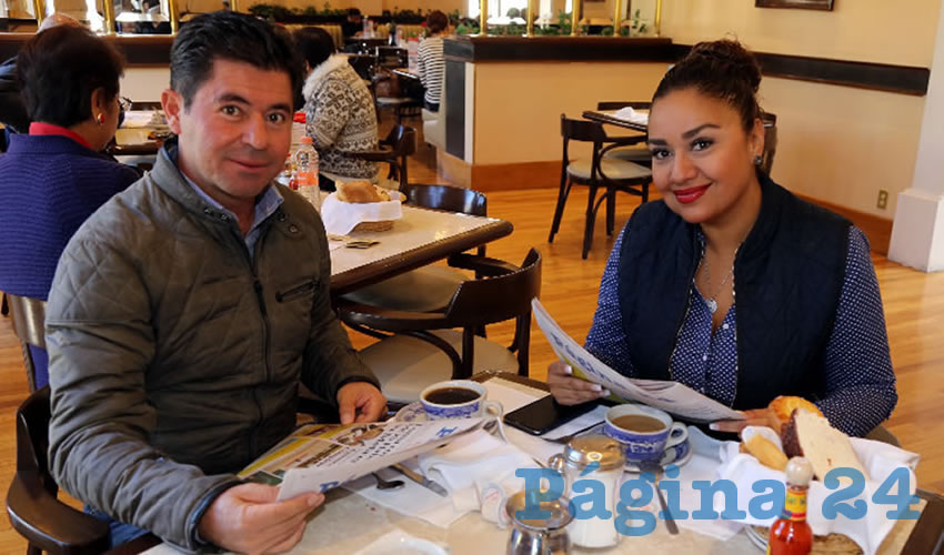 En Sanborns Francia almorzaron Jorge López Martín, diputado federal y Sylvia Violeta Garfias Cedillo