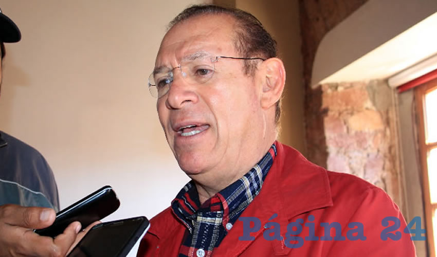 Pedro de León Mojarro, aspirante a candidato independiente al senado de la república (Foto Rocío Castro Alvarado)