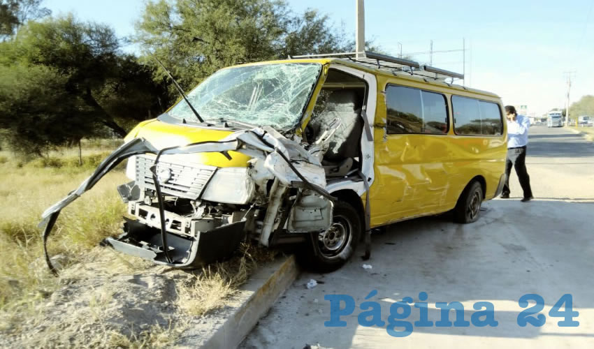 La “combi” fue embestida por una camioneta de tres toneladas