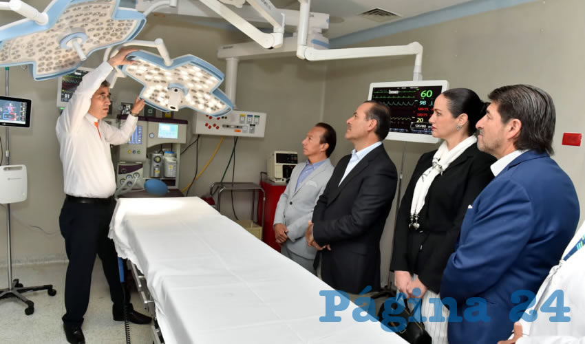 Con una inversión de cuatro millones de pesos, el gobernador del Estado, Martín Orozco Sandoval, inauguró dos quirófanos inteligentes