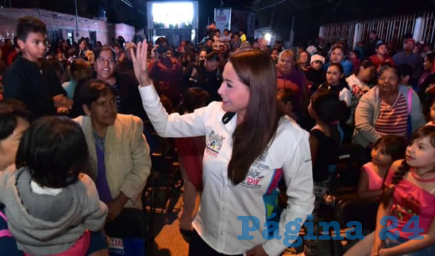 Con motivo de su Primer Informe de Gobierno, la alcaldesa Tere Jim&eacute;nez visit&oacute; las colonias Gremial, Trojes de Alonso y Pocitos