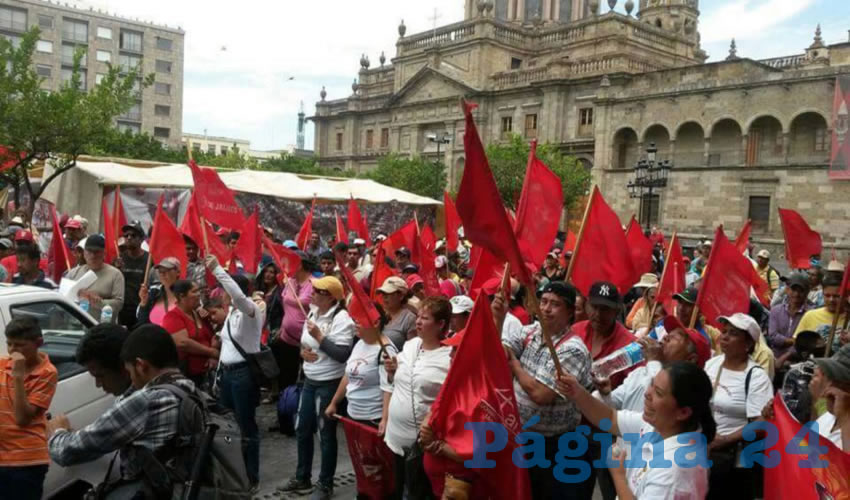 Antorcha Campesina espera que alrededor de tres mil personas participen en las movilizaciones, que saldrán de distintos puntos de la ciudad para llegar al centro tapatío y ahí, instalarse en plantón indefinido/Foto: Archivo Página 24