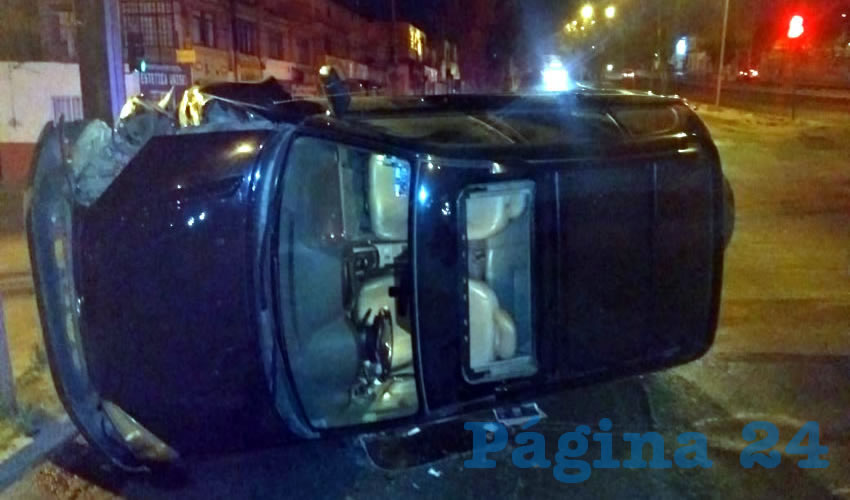 La camioneta Toyota sufri&oacute; severos da&ntilde;os