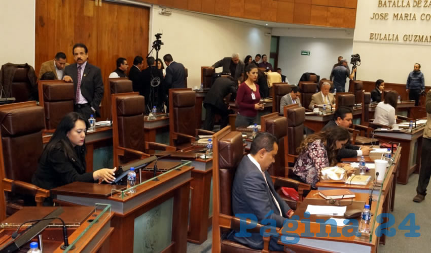 En dicha sesión, se eligió a Raquel Velazco Medina, como magistrada por un periodo de 3 años, esto con 25 votos a favor (Foto Merari Martínez Castro)