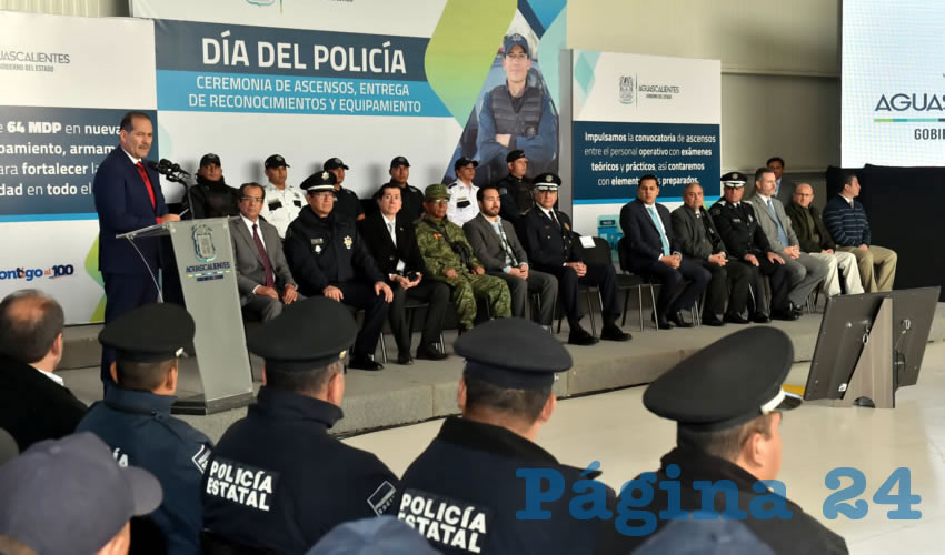 El gobernador Mart&iacute;n Orozco Sandoval entreg&oacute; veh&iacute;culos, mobiliario y equipo por 58 millones de pesos a las corporaciones de seguridad p&uacute;blica