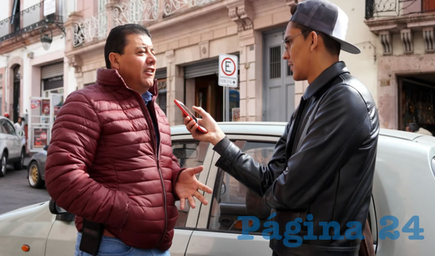 Fernando Galván Martínez: “Es triste que el gobernador Alejandro Tello Cristerna no se ponga las pilas en este caso porque diario hay baños de sangre, casos que no los investiga el gobierno, porque el procurador de Justicia, Francisco Murillo Ruiseco sólo informa el parte, diciendo secuestraron a equis persona, y dicen que andaba con los malos” (Foto Merari Martínez Castro)