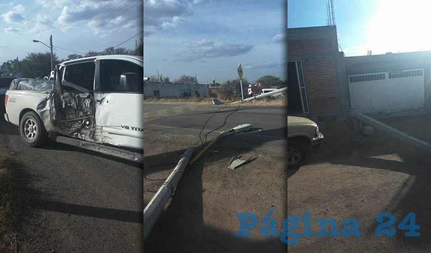En su desenfrenada carrera, la camioneta Nissan Titan derrib&oacute; dos postes de la CFE, a un costado de la carretera estatal 69