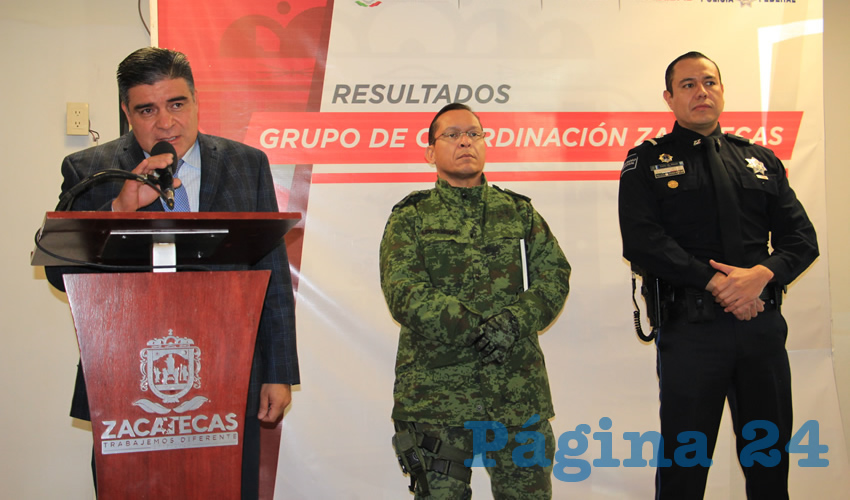 Ismael Camberos Hernández, titular de la Secretaría de Seguridad Pública de Zacatecas (SSP) en rueda de prensa ante medios de comunicación, intentó suavizar el alto grado de violencia e inseguridad, luego de que se dio a conocer el primer brutal feminicidio del año que apenas inicia (Foto Rocío Castro)