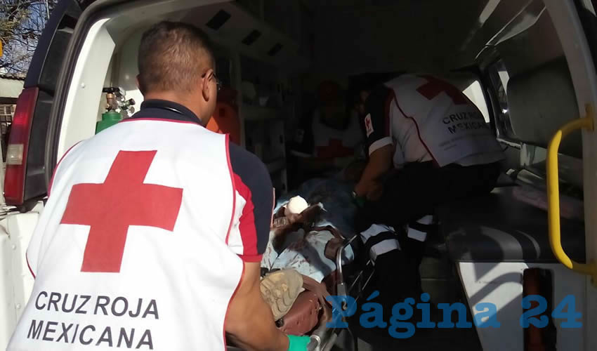 &Aacute;ngel Gabriel, tras perder la mano derecha en un molino para rastrojo, fue trasladado a la Cl&iacute;nica 1 del IMSS