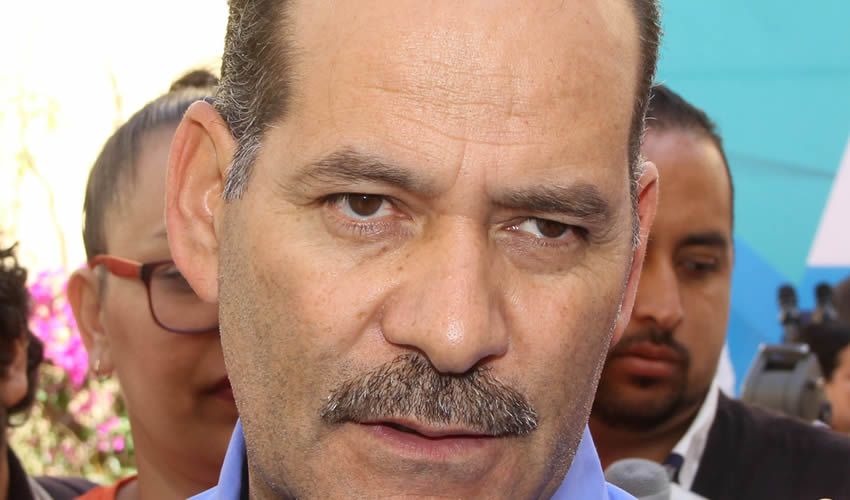 El gobernador del Estado, Martín Orozco Sandoval recibió el informe de los programas en materia de tecnificación parcelaria, modernización de presas y equipamiento de pozos