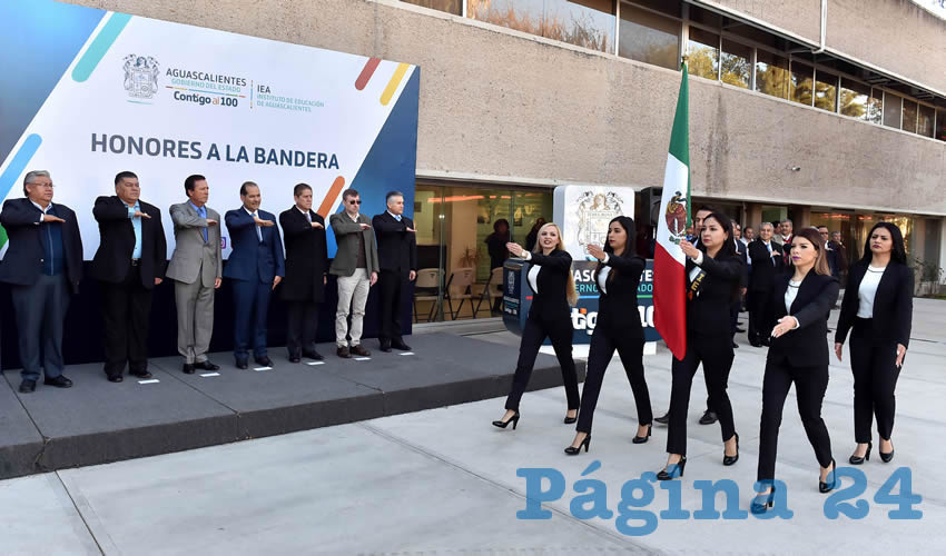 El gobernador del Estado, Mart&iacute;n Orozco Sandoval, encabez&oacute; la ceremonia de Honores a la Bandera en el Instituto de Educaci&oacute;n de Aguascalientes