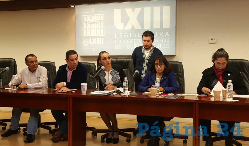 Las diputadas Citlalli Rodr&iacute;guez, Mayela Mac&iacute;as y Estela Cort&eacute;s participaron en el apartado de asuntos general para exponer Puntos de Acuerdo (Foto: Eddylberto Lu&eacute;vano Santill&aacute;n)