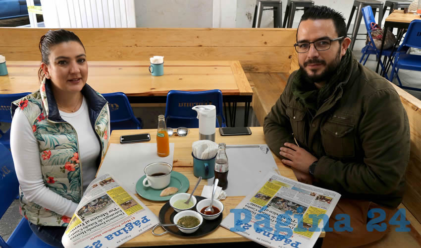 En el restaurante La Quincena almorzaron Georgina del Villar Andrade y Daniel Gallegos Macías