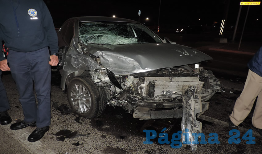 Severos daños sufrió el Renault Fluence del uberista Idelfonso Alvarado Sánchez