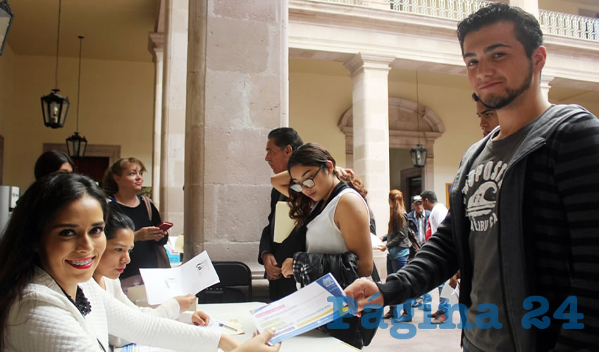 Este programa está dirigido a jóvenes de 18 a 35 años de edad que residan en Aguascalientes