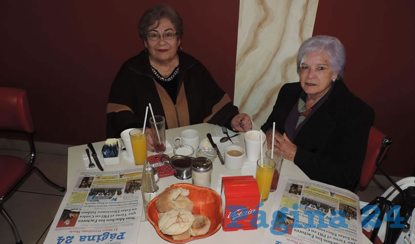 En el Mitla desayunaron Marina Elsa Juárez-Álvarez Tostado y Alicia Guzmán Núñez