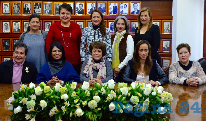 La alcaldesa de la capital, Tere Jim&eacute;nez, une esfuerzos con Asociaciones Civiles para reforzar los programas que favorecen el desarrollo pleno de las mujeres